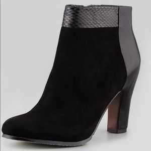 Sam Edelman' Shay' Black Suede Booties Zip Up 10M